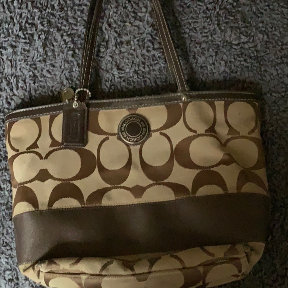 Coach shoulder bag